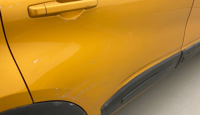 2021 Renault TRIBER RXL MT, Petrol, Manual, 36,758 km, Right rear door - Minor scratches