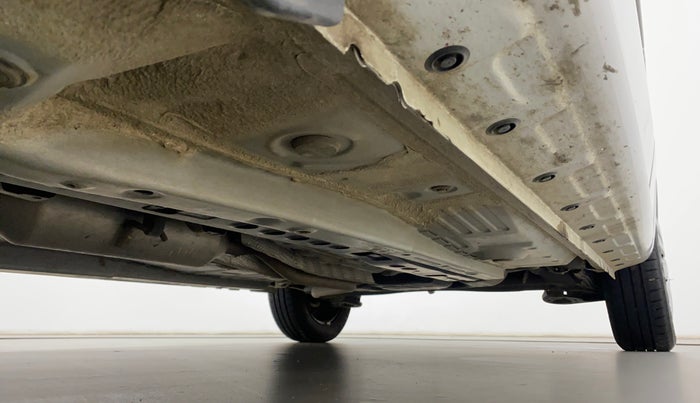 2017 Toyota Etios V PLATINUM, Petrol, Manual, 15,773 km, Right Side Underbody