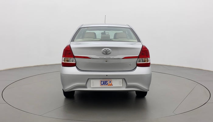 2017 Toyota Etios V PLATINUM, Petrol, Manual, 15,773 km, Back/Rear