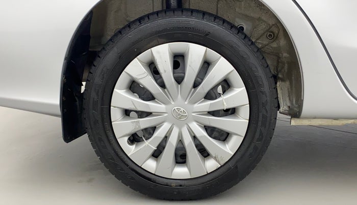 2017 Toyota Etios V PLATINUM, Petrol, Manual, 15,773 km, Right Rear Wheel