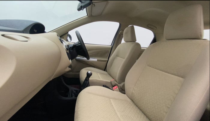 2017 Toyota Etios V PLATINUM, Petrol, Manual, 15,773 km, Right Side Front Door Cabin
