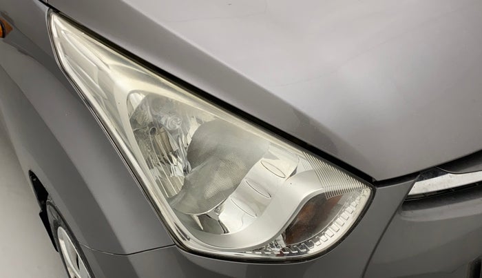 2012 Hyundai Eon MAGNA +, Petrol, Manual, 1,08,426 km, Right headlight - Faded