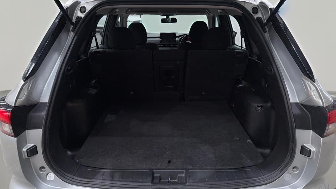 2024 Mitsubishi Outlander Es 5 Seat (2WD), Automatic, 50483 km, Boot Inside View
