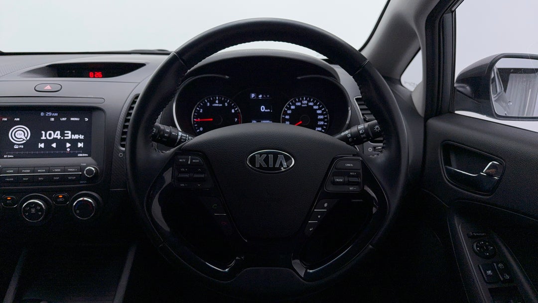 2016 Kia Cerato Si, Automatic, 106695 km, Steering Wheel Close-up