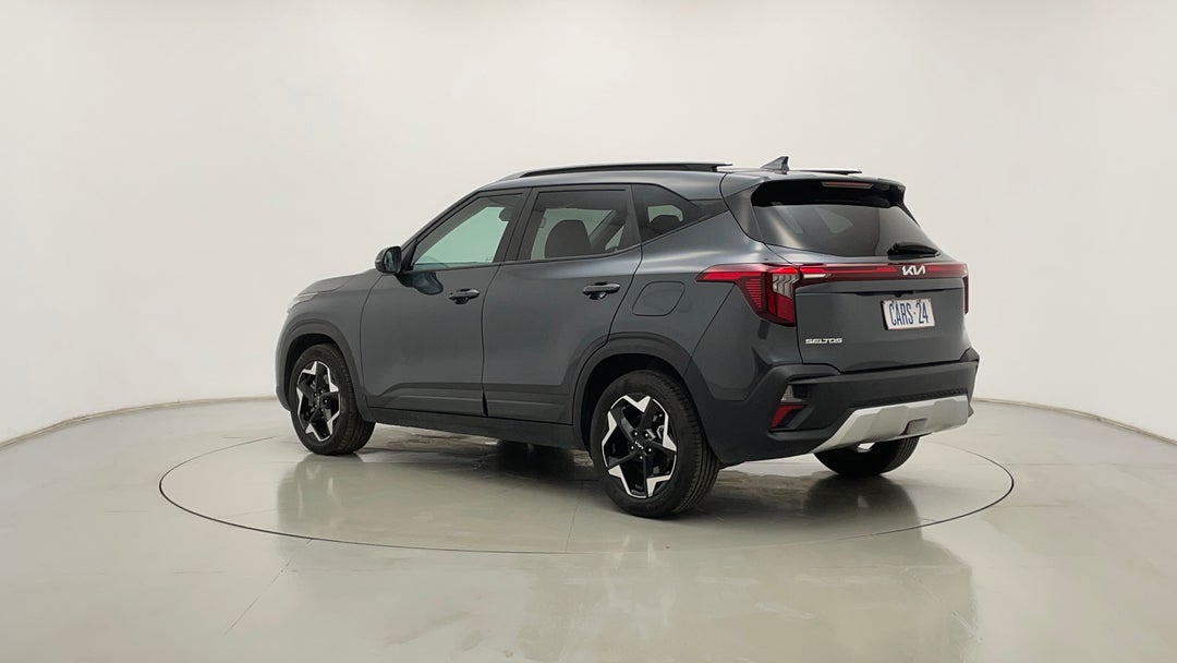 Left Back Diagonal (45- Degree) View