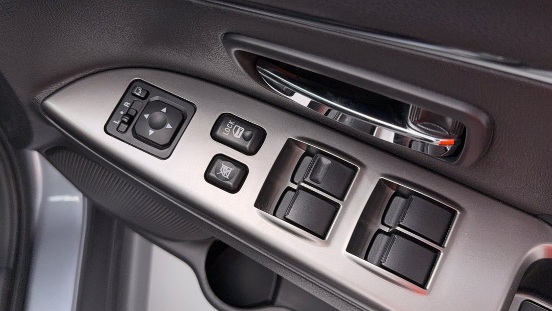 Drivers Side Door Panel Controls