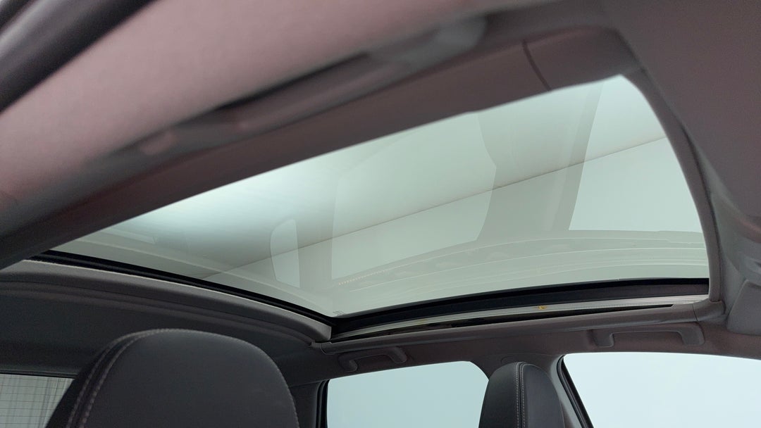 Interior Sunroof/Moonroof