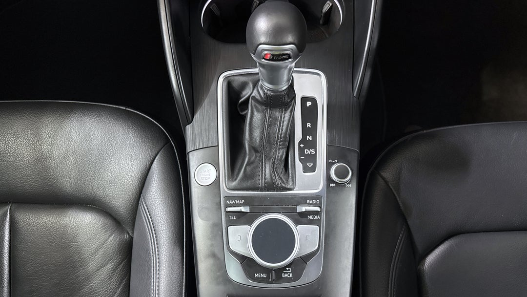 2019 Audi A3 35 Tfsi  (1.4 Tfsi Cod), Automatic, 55963 km, Gear Lever 