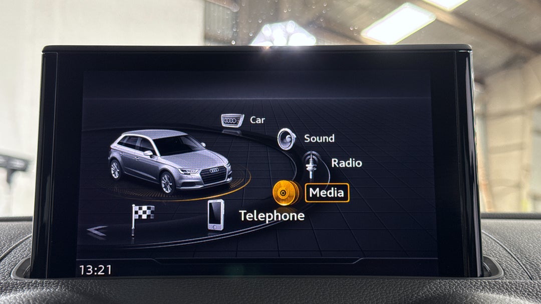 2019 Audi A3 35 Tfsi  (1.4 Tfsi Cod), Automatic, 55963 km, Infotainment System