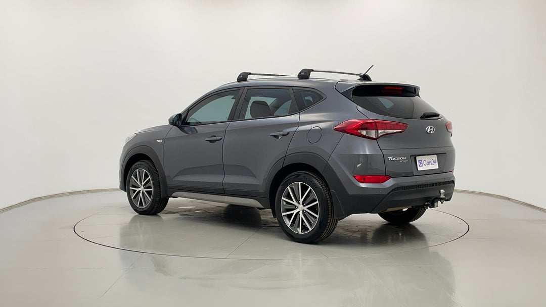 Left Back Diagonal (45- Degree) View