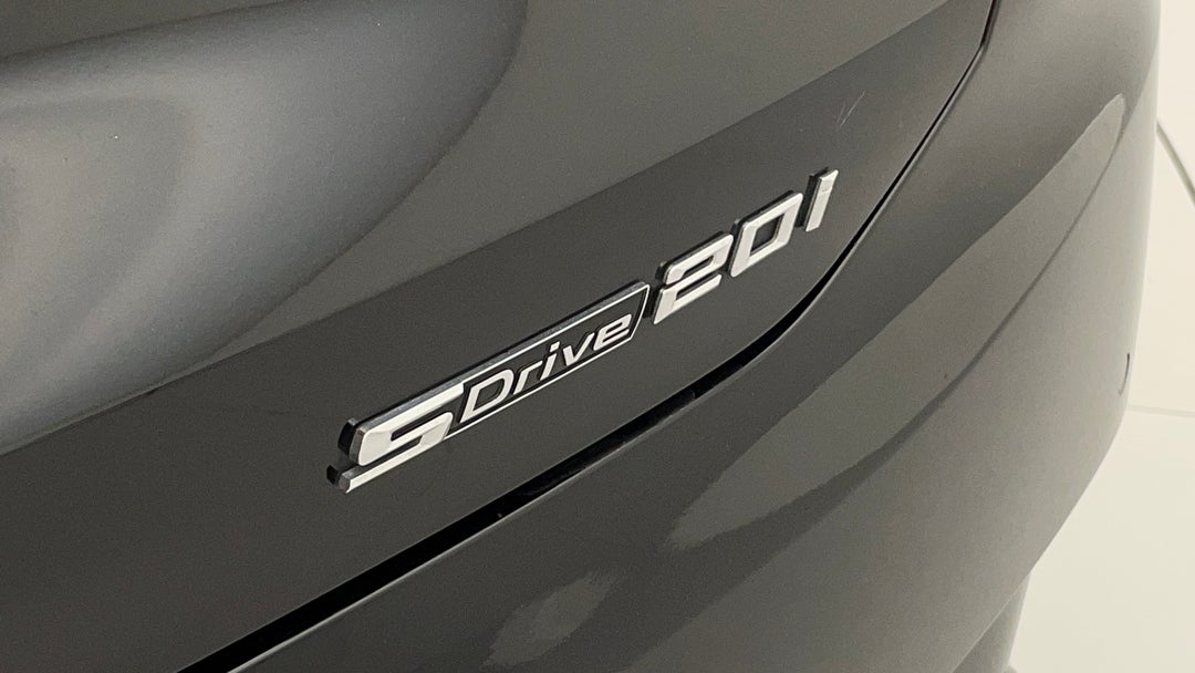 Badge (Boot Right Side)