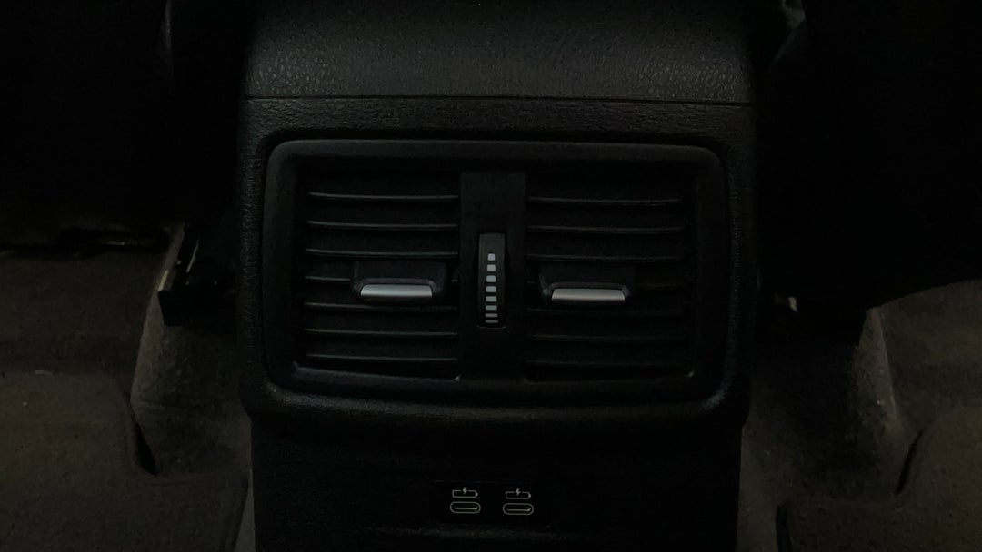 Rear A/C Vent