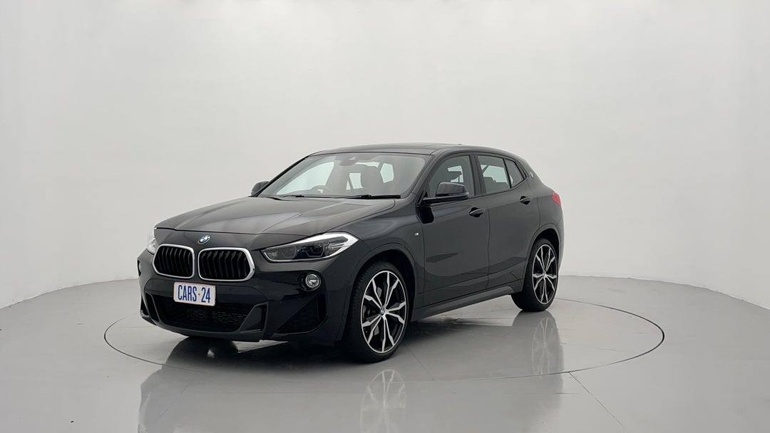 Left Front Diagonal (45- Degree) View