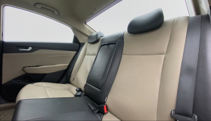 2019 Hyundai Verna 1.6 SX VTVT AT (O), Petrol, Automatic, 21,707 km, Right Side Rear Door Cabin