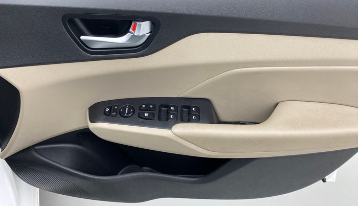 2019 Hyundai Verna 1.6 SX VTVT AT (O), Petrol, Automatic, 21,707 km, Driver Side Door Panels Control