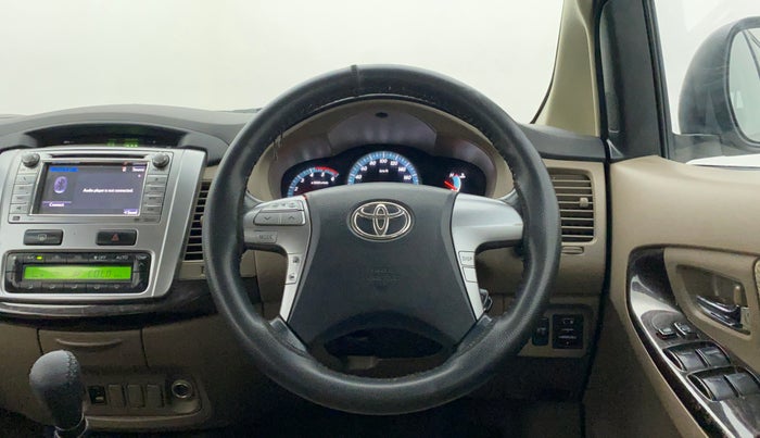 2015 Toyota Innova 2.5 VX 7 STR BS IV, Diesel, Manual, 1,12,115 km, Steering Wheel