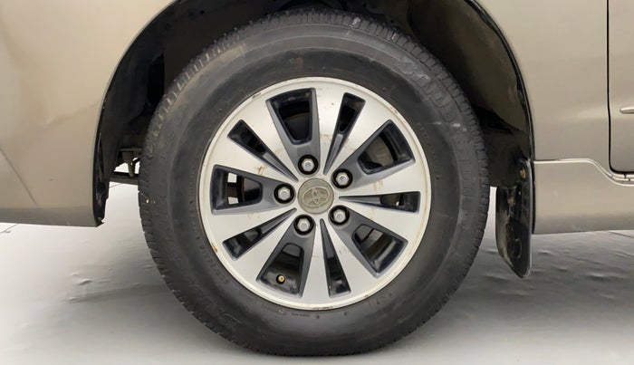2015 Toyota Innova 2.5 VX 7 STR BS IV, Diesel, Manual, 1,12,115 km, Left Front Wheel