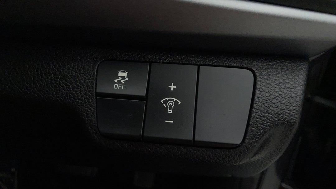 2017 Kia Rio S, Automatic, 88108 km, Utility Switches/Buttons