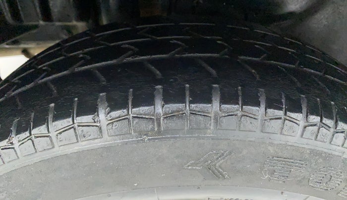 2016 Maruti Swift Dzire VXI, Petrol, Manual, 74,599 km, Right Rear Tyre Tread
