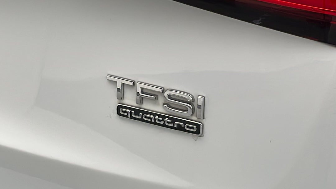 Badge (Boot Right Side)