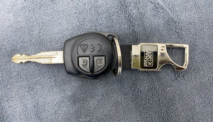 2019 Maruti Vitara Brezza VDI, Diesel, Manual, 25,756 km, Key Close Up