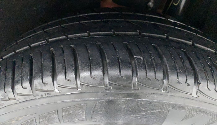 2019 Maruti Vitara Brezza VDI, Diesel, Manual, 25,756 km, Left Rear Tyre Tread
