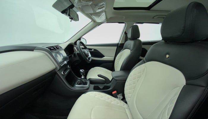 2020 Hyundai Creta SX PETROL MT, Petrol, Manual, 18,697 km, Right Side Front Door Cabin