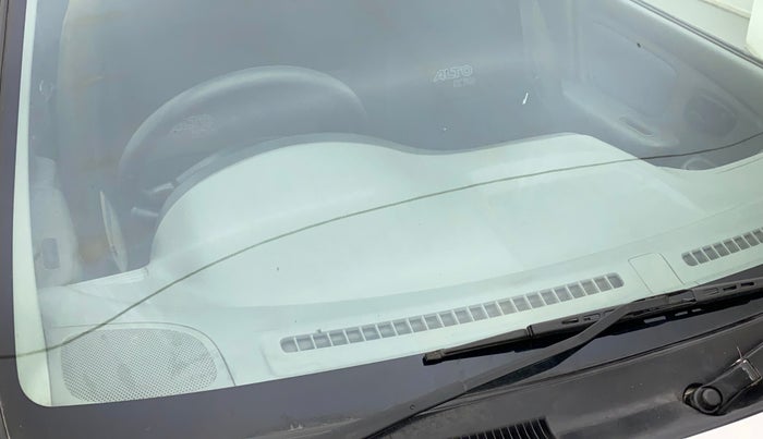 2010 Maruti Alto K10 VXI, Petrol, Manual, 70,487 km, Front windshield - Minor spot on windshield