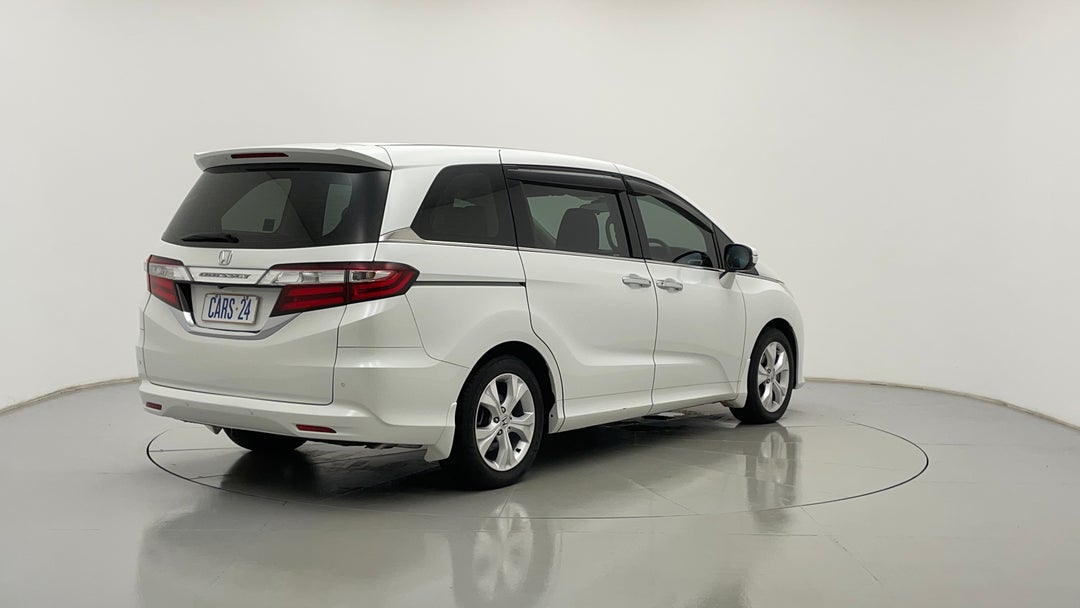 Right Back Diagonal (45- Degree) View