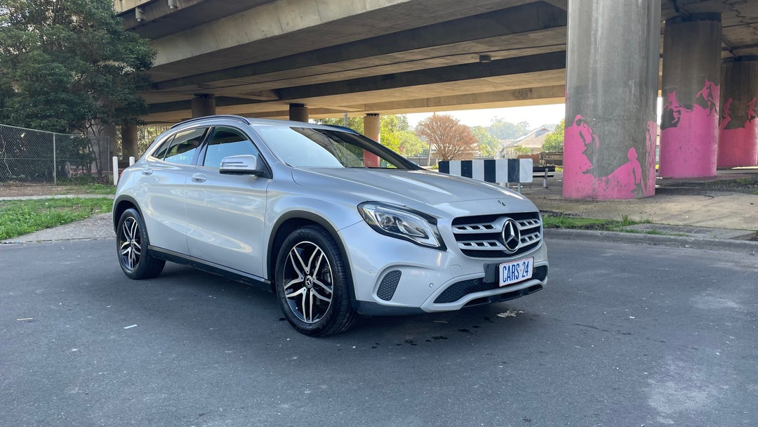 Right Front Diagonal (45- Degree) View