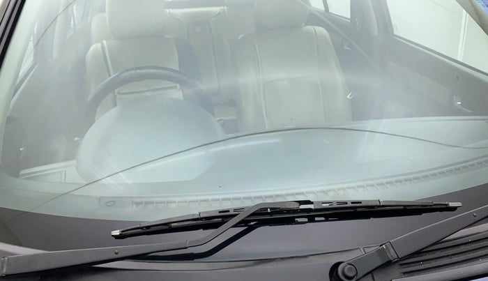 2010 Maruti Swift Dzire VXI, Petrol, Manual, 84,021 km, Front windshield - Minor spot on windshield
