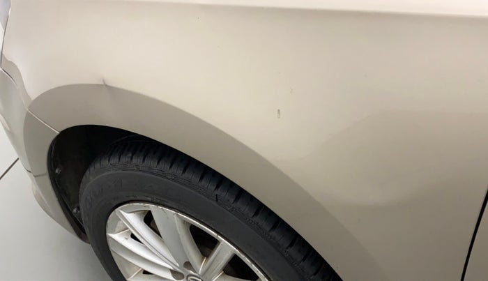 2016 Volkswagen Vento HIGHLINE 1.6 MPI, Petrol, Manual, 83,662 km, Left fender - Slightly dented