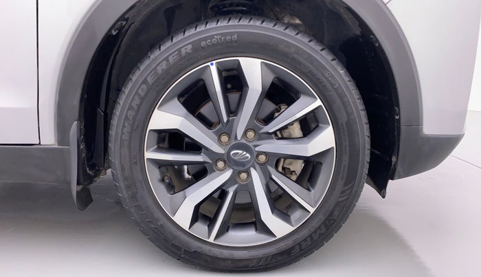 2019 Mahindra XUV300 1.2 W8 OPT, Petrol, Manual, 22,585 km, Right Front Wheel