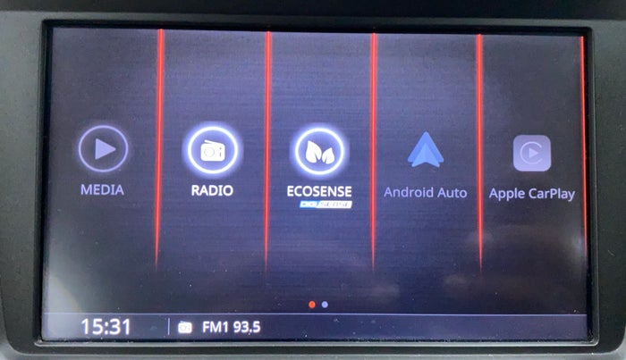 2019 Mahindra XUV300 1.2 W8 OPT, Petrol, Manual, 22,585 km, Apple CarPlay and Android Auto