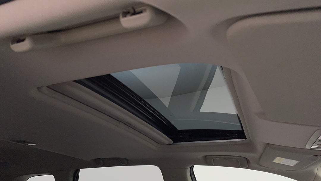 Interior Sunroof/Moonroof