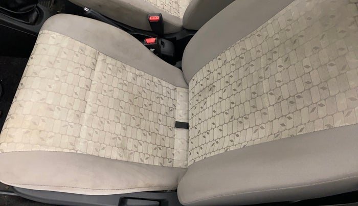 2016 Maruti Wagon R 1.0 VXI OPT, Petrol, Manual, 86,529 km, Front left seat (passenger seat) - Cover slightly stained