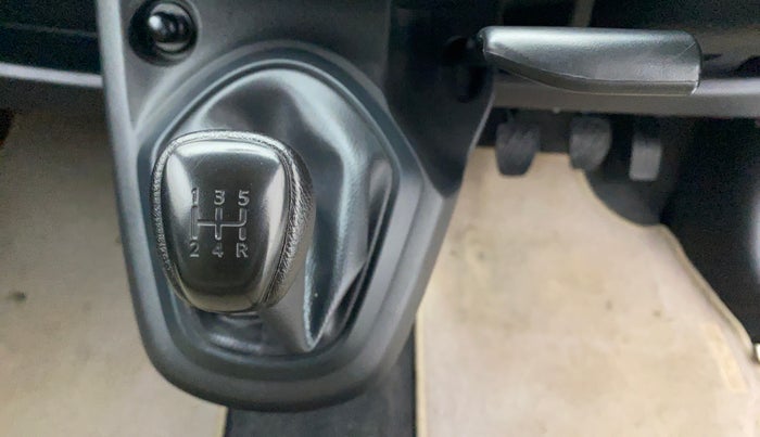 2018 Datsun Go T, Petrol, Manual, 32,155 km, Gear Lever