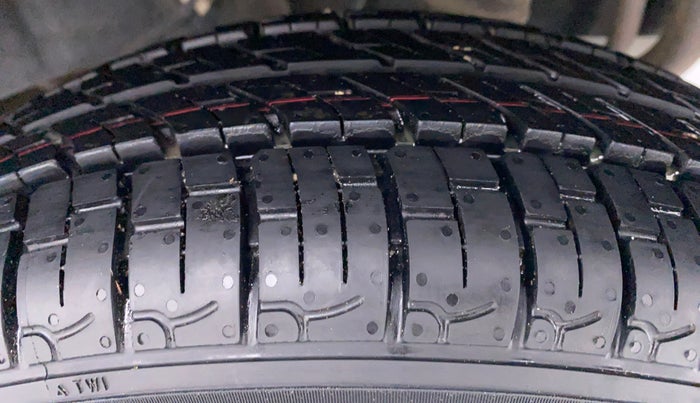 2018 Datsun Go T, Petrol, Manual, 32,155 km, Left Rear Tyre Tread