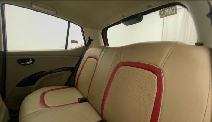 2014 Hyundai i10 SPORTZ 1.1, Petrol, Manual, 56,116 km, Right Side Rear Door Cabin