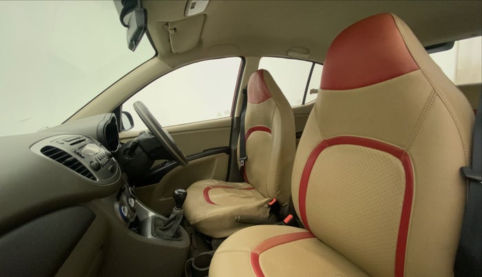 2014 Hyundai i10 SPORTZ 1.1, Petrol, Manual, 56,116 km, Right Side Front Door Cabin
