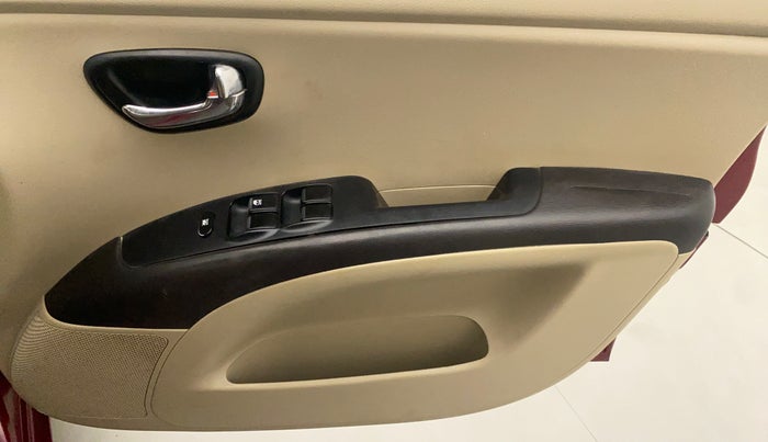 2014 Hyundai i10 SPORTZ 1.1, Petrol, Manual, 56,116 km, Driver Side Door Panels Control