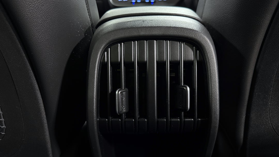 2023 Hyundai Kona Premium, Automatic, 32252 km, Rear A/C Vent