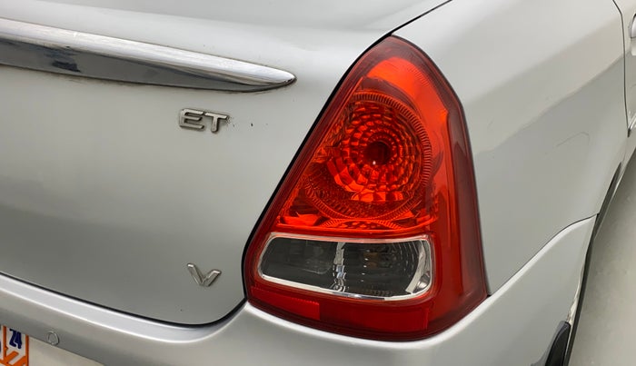 2011 Toyota Etios V, Petrol, Manual, 47,131 km, Right tail light - Minor scratches