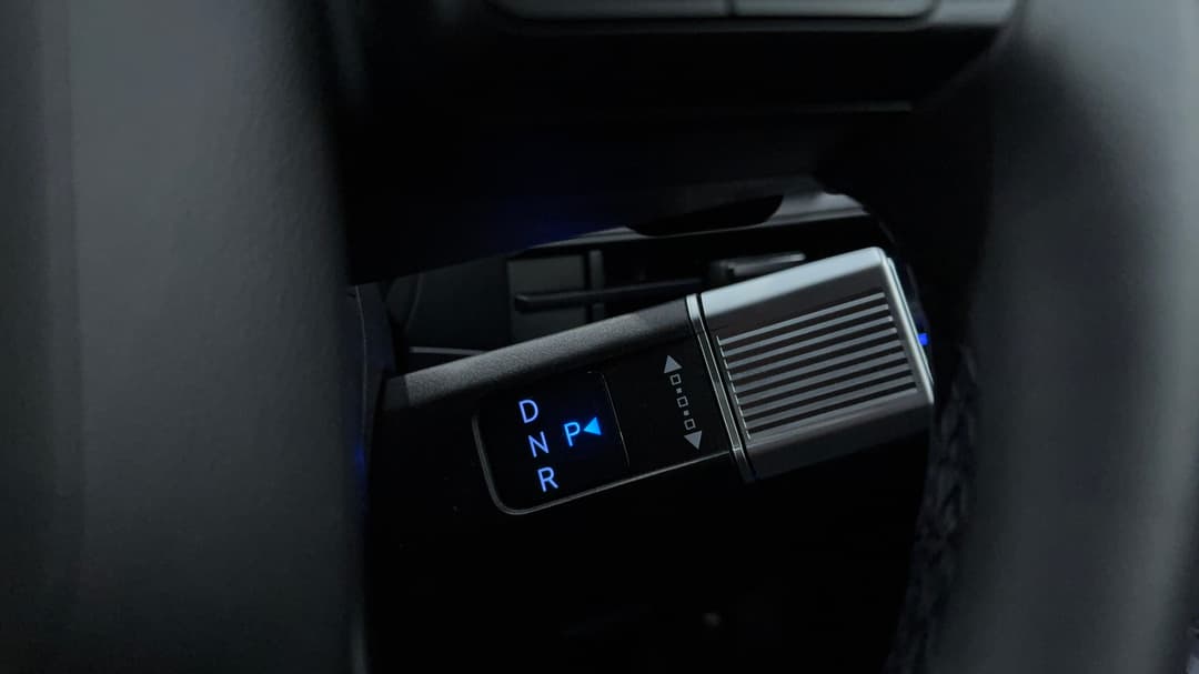 2025 Hyundai Santa Fe Calligraphy Hev (7 Seat) (blk), Automatic, 26263 km, Gear Lever 
