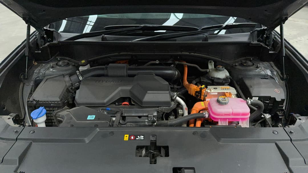 2025 Hyundai Santa Fe Calligraphy Hev (7 Seat) (blk), Automatic, 26263 km, Open Bonnet (Engine)