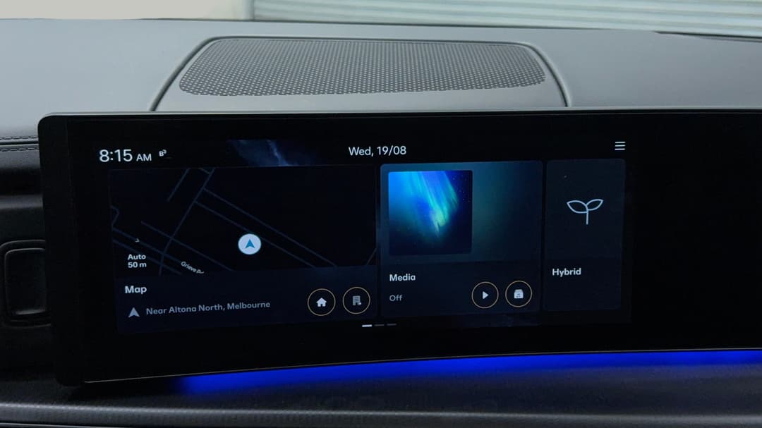 2025 Hyundai Santa Fe Calligraphy Hev (7 Seat) (blk), Automatic, 26263 km, Infotainment System