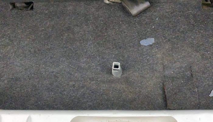 2019 Renault TRIBER RXZ, Petrol, Manual, 66,634 km, Dicky (Boot door) - Tool missing