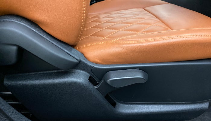 2018 Ford Ecosport 1.5 TITANIUM TI VCT, Petrol, Manual, 30,270 km, Driver Side Adjustment Panel