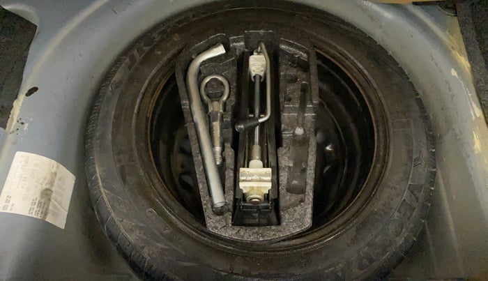 2014 Volkswagen Polo COMFORTLINE 1.2L, Petrol, Manual, 81,886 km, Spare Tyre