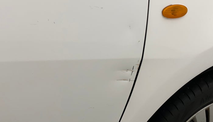 2015 Datsun Go Plus T, Petrol, Manual, 74,533 km, Driver-side door - Slightly dented